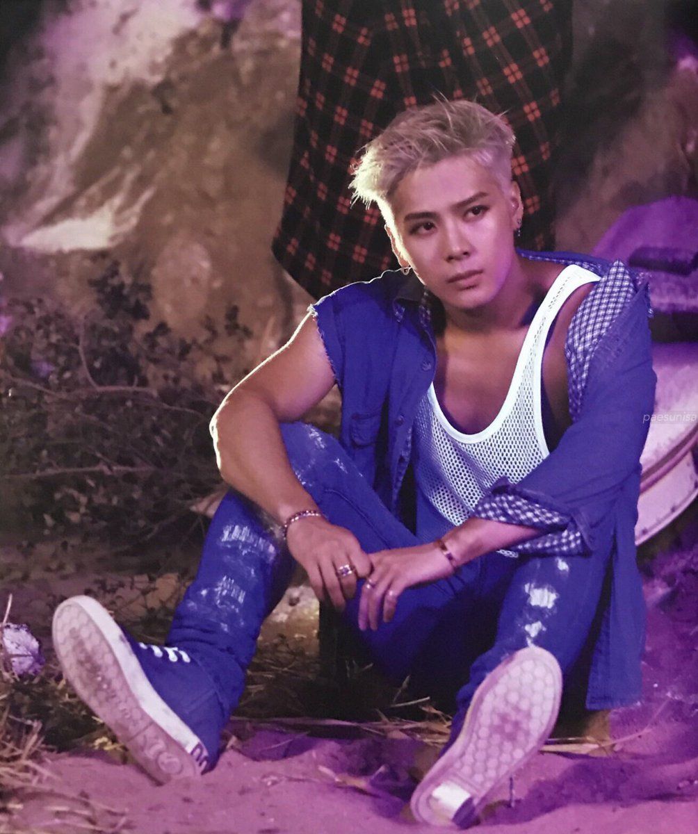 wangsarchive's tweet photo. hello blonde https://t.co/vo2mQ9Es3R