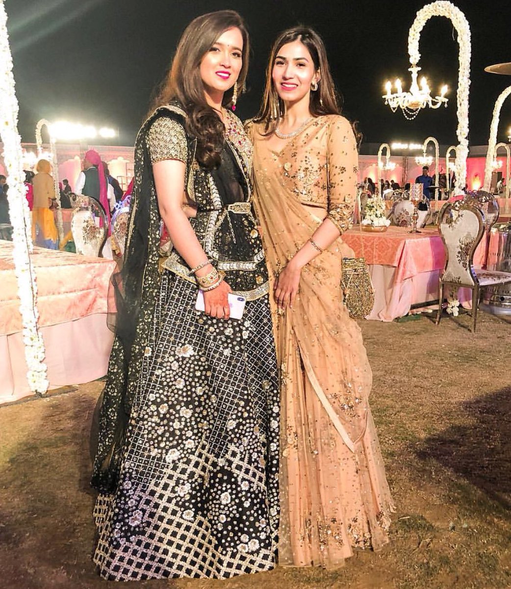 SolteeUK's tweet photo. Parii looking like an ultimate fairy on her brother’s wedding at the picturesque Udaipur venue. Wearing our jet black lehenga choli stylised together with a heavily embellished duppatta and belt. #wedding #clientdiaires #fashion #clientselfie #solteeuk #sulakshanamonga https://t.co/3250s48zdE