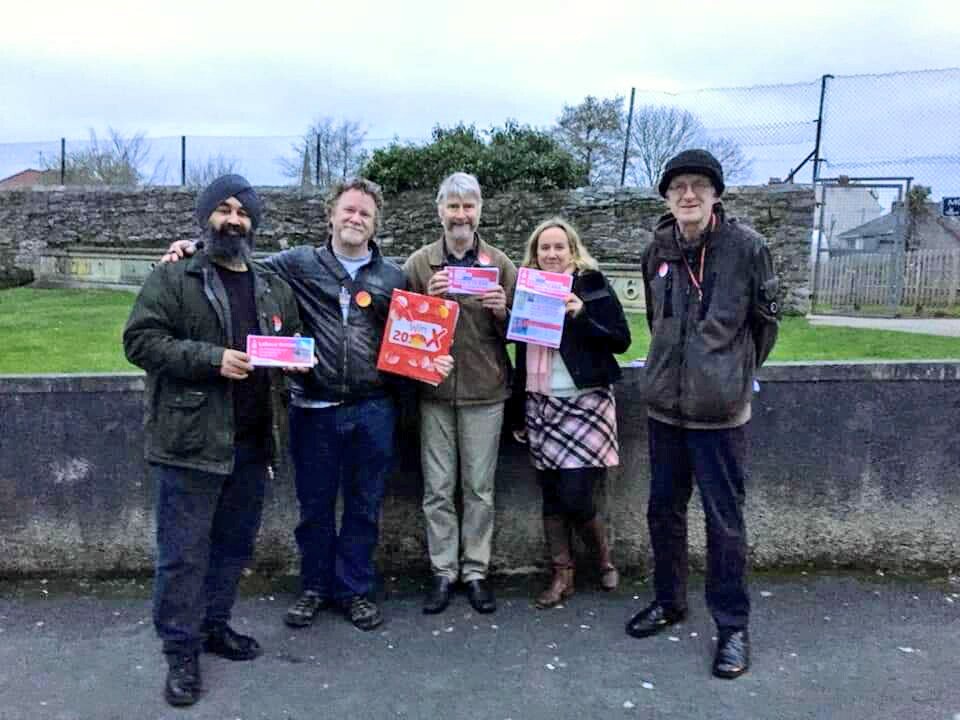 #teamdrake with thanks to @dbrock27 @vk_mitchell @davidaowen & Andrew. Great conversations with residents talking about #policecuts #education #NHS #Health #Plymouth @CouncillorTudor @ShellyDarwin @PreetKGillMP @Tarikahmedkhan @CllrMehboobKhan @PlymLabStudents @UKLabour #RT