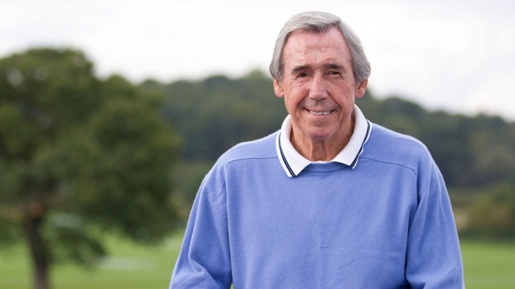 stokecity's tweet image. There are many words we could use at the end of such a sad day, so we will keep it simple.

You were a footballing icon to so many and a cult hero in these parts but most importantly you were humble, friendly and modest.

A true gentleman.

Thank you, Gordon. You will be missed.