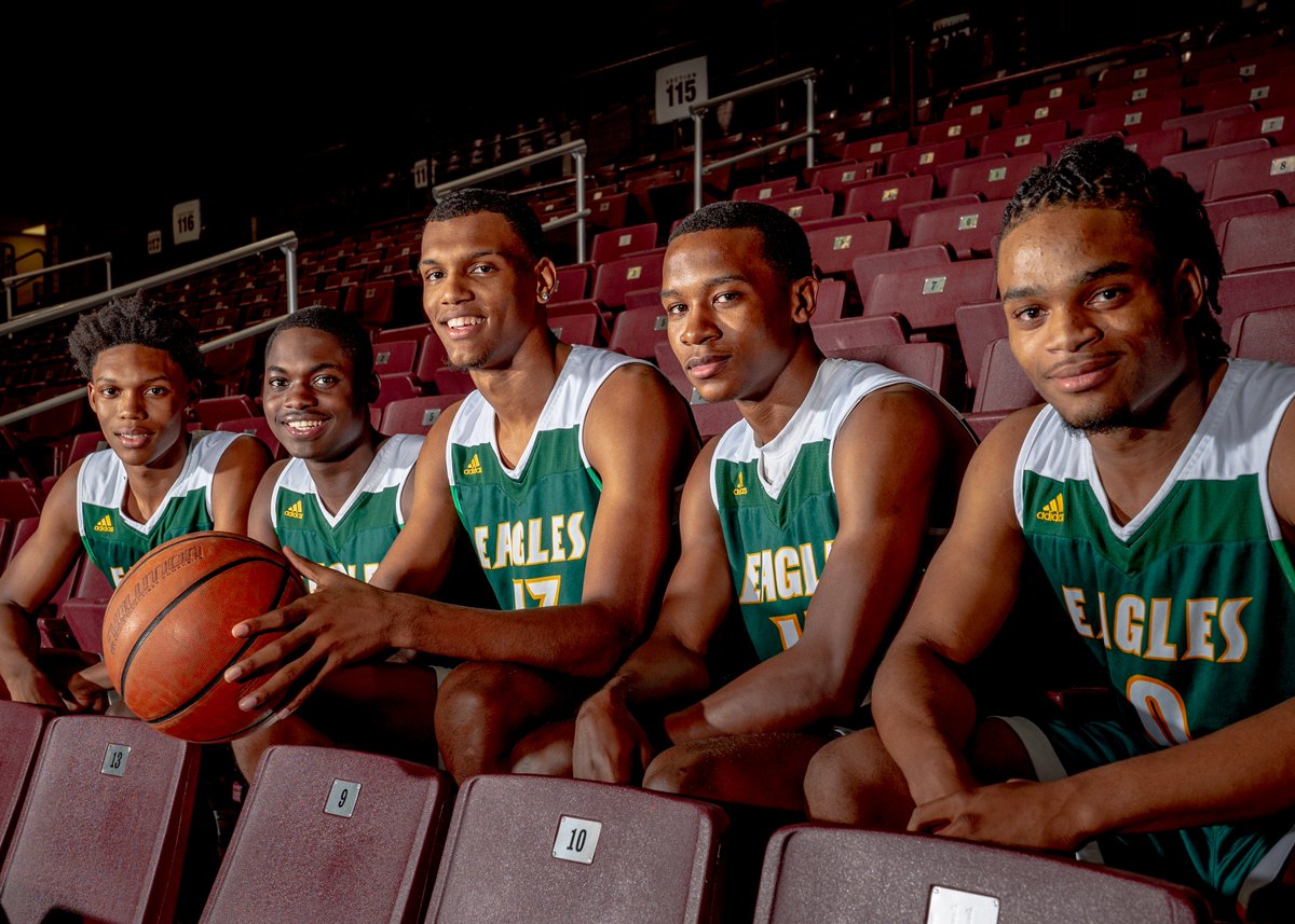 This week's Top 20 public school basketball teams powered by VYPE &amp; <a href="/abc13houston/">ABC13 Houston</a> | #txhshoops

Rankings (1/3)
1. <a href="/KFBasketball/">KFbasketball</a>
2. <a href="/SCSharkBball/">🏀SCHS Basketball🏀</a>
3. <a href="/MrhsBoysBball/">MRHS Boys Basketball</a>
4. <a href="/SHMSTC/">Sam Houston MSTC</a>
5. <a href="/BigIkeHoops/">EisenhowerHoops</a>
6. <a href="/JackYatesHoops/">IG: Jack Yates Hoops🏀</a>
7. <a href="/ElkinsHoops/">Elkins Basketball</a>
8. <a href="/HHS_Boys_Bball/">HIGHTOWERboysbball</a>

ARTICLE: texas.vype.com/houston/post/k…