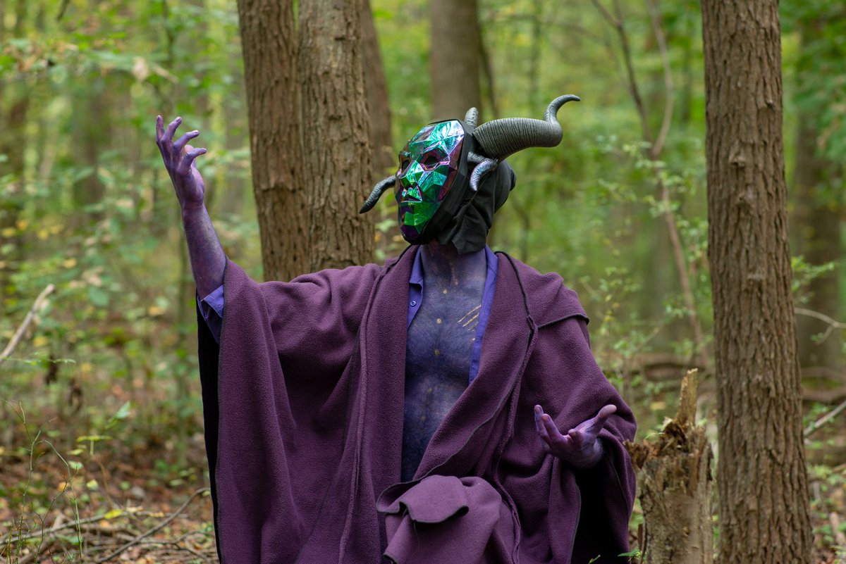 New music video dropping Friday. Nothing out of the ordinary going on here 😉 *hails the energy from a distant plane of existence*