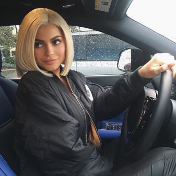 me driving to class in this weather vs me driving to taco johns to get potatoe  oles in this weather