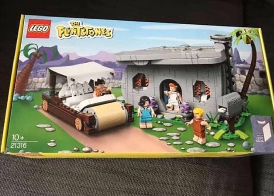 dewlanna's tweet photo. The Flintstones in LEGO steentjes. Maar ik weet niet of ze geschiedenis gaan schrijven.

Ik word er niet warm van. https://t.co/FiVaZ621YI