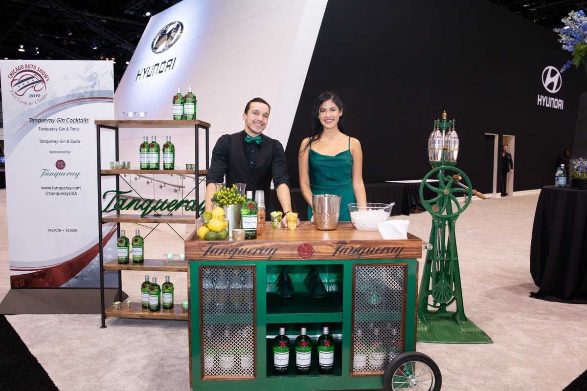toqueandbottle's tweet photo. Still in a state of bliss from Friday’s #FLFC19 event! ✨Thank you to everyone who helped make this happen. We’re so happy to be part of an event that raised over $2.8 million for local charities! 🙏 @ChiAutoShow https://t.co/WSo5KQeIND