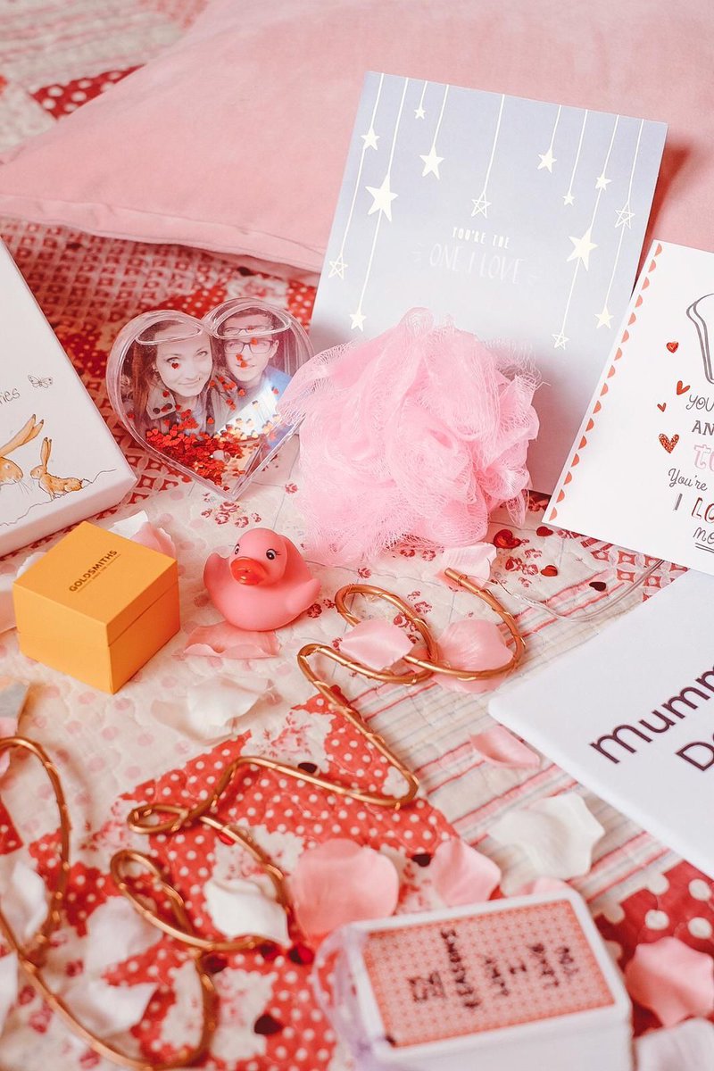 caitylis tweet media