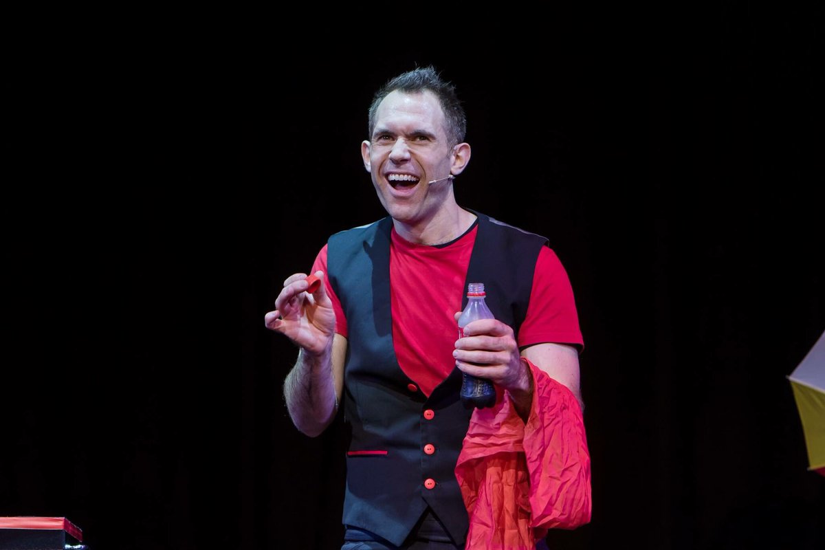 Mr Eerius tweet media