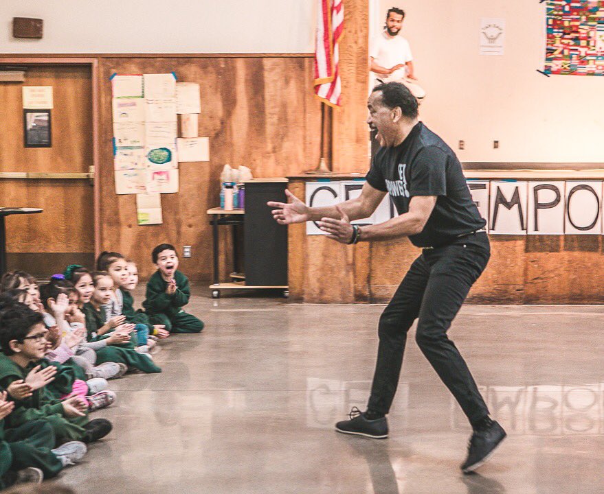 GetEmpoweredAll's tweet image. Our amazing Ambassador &amp;amp; Mentor #ObbaBabatundé &amp;amp; our beautiful kids in #EastLA! 
Call &amp;amp; response #sing #dance &amp;amp; #mindfulness = Activities for #Empowerment #diversity &amp;amp; #inclusion Thank you @ObbaBabatunde 🎶
 
#unityarts #empoweringkids #schoolprogram #artsed #helpingschools #joy