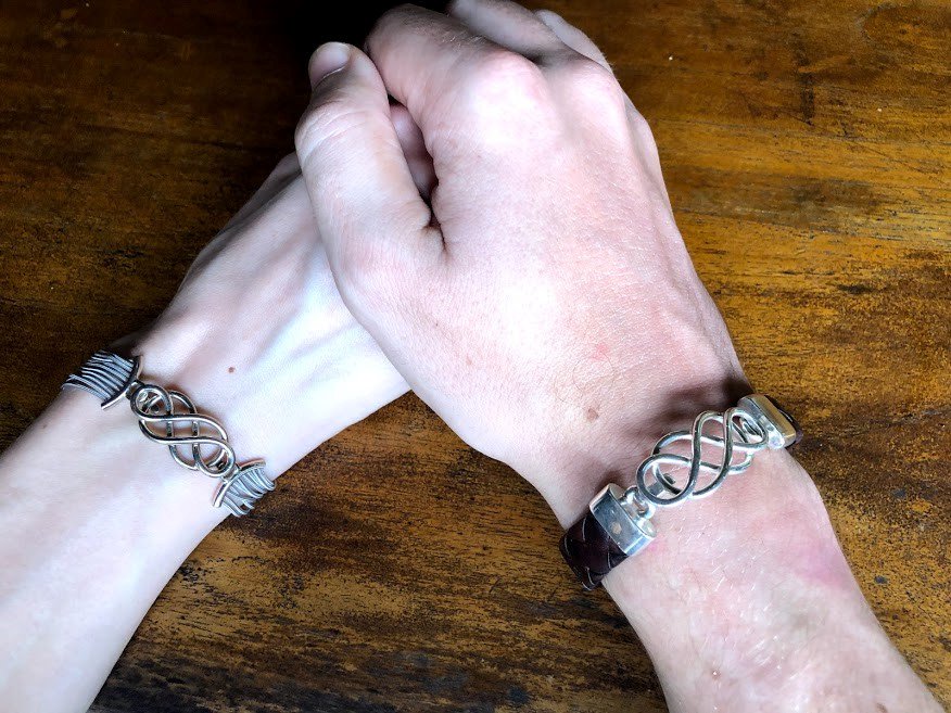 HamiltonHillNC's tweet photo. Engagement bracelets u ask? Yes, bracelets! Anastasia &amp; Pavlo commissioned theirs at HH from #goldsmith Ken, promptly went to Bali to celebrate. Now having a grand time wearing their distinctive &amp; cool pieces. Great idea &amp; excellent execution. We wish them a lifetime of happiness https://t.co/3rvEI7yNmR