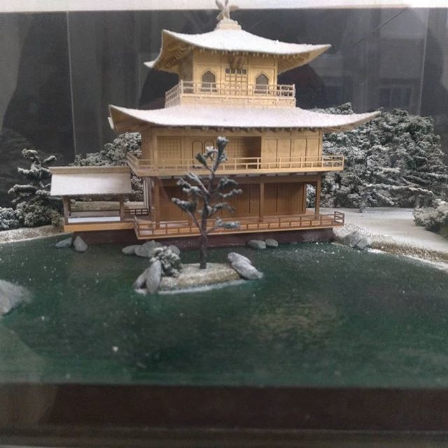 taovmangle's tweet photo. Model of japanese house in czech-japanese association in #prague https://t.co/gdRLJUPGCZ https://t.co/EueG32ONkB