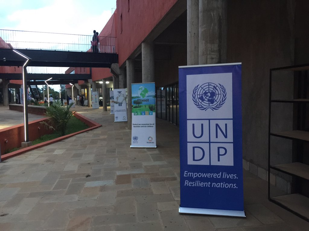 UR-CST-SABE tweet media