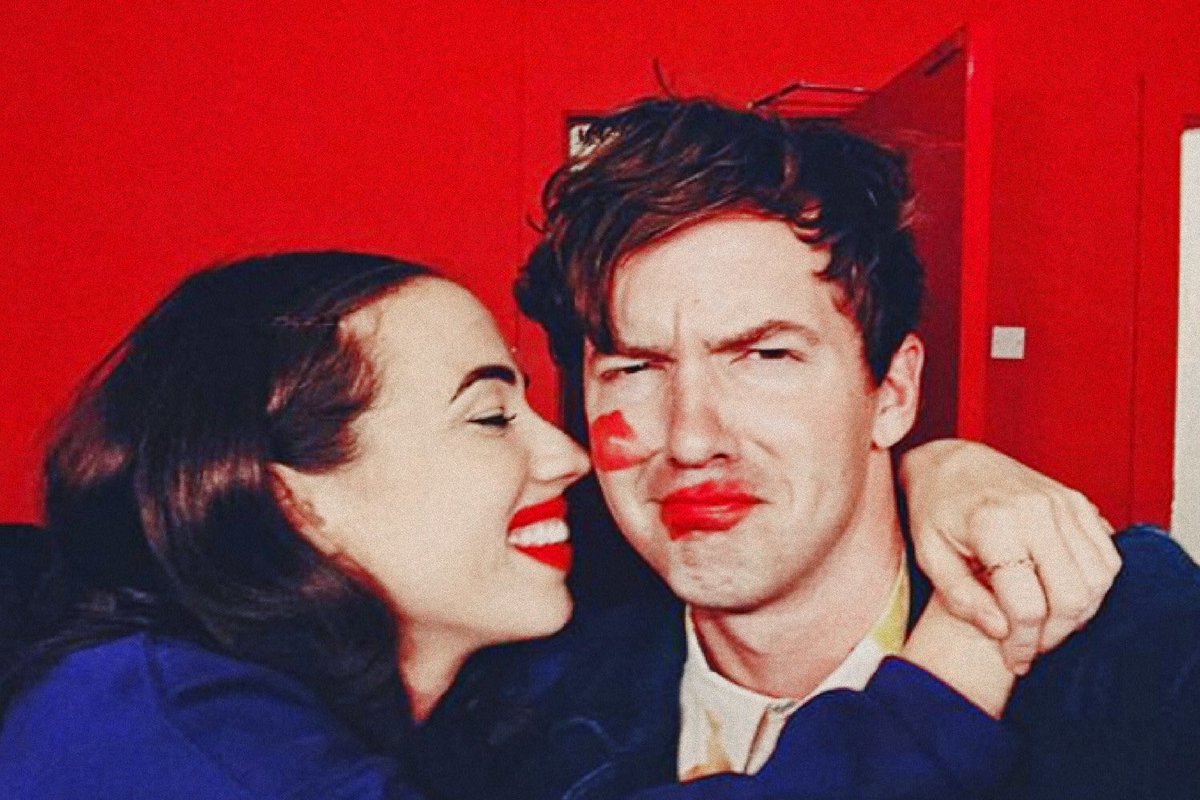 toxicsevdax's tweet image. partners, best friends, boyfriend &amp;amp; girlfriend and finally a family. 🖤
#erikleen