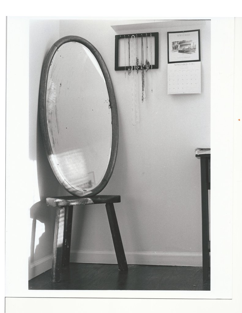 TheCommaLC's tweet photo. "along an arch of broken
stars, she holds
her breath..." (Years Spent Escaping the Universe, by Peyton Skoctylas) | Tap the link in our bio for the latest additions to our #PoetryPages! | Photo: The Bedroom | Photographer: Carmen Lucia @carmenxlucia https://t.co/AXzcfrTwJc
