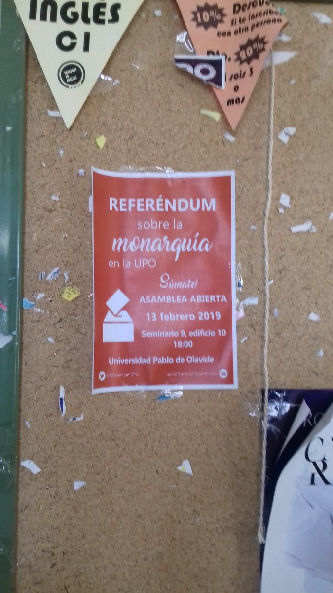 ReferendumUPO's tweet photo. Hoy hemos estado pegando carteles por la UPO. ¡Nos vemos mañana a las 18:00 para organizarnos y empezar a decidirlo todo! https://t.co/8FGeQ8mD5O