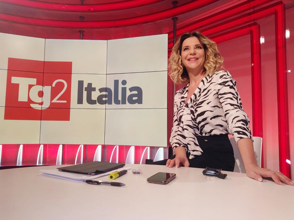 #Telegiornaliste #donnechefannonotizia Intervista a Marzia Roncacci @marziaronc #MarziaRoncacci #tg2italia --> telegiornaliste.com/interviste/201…