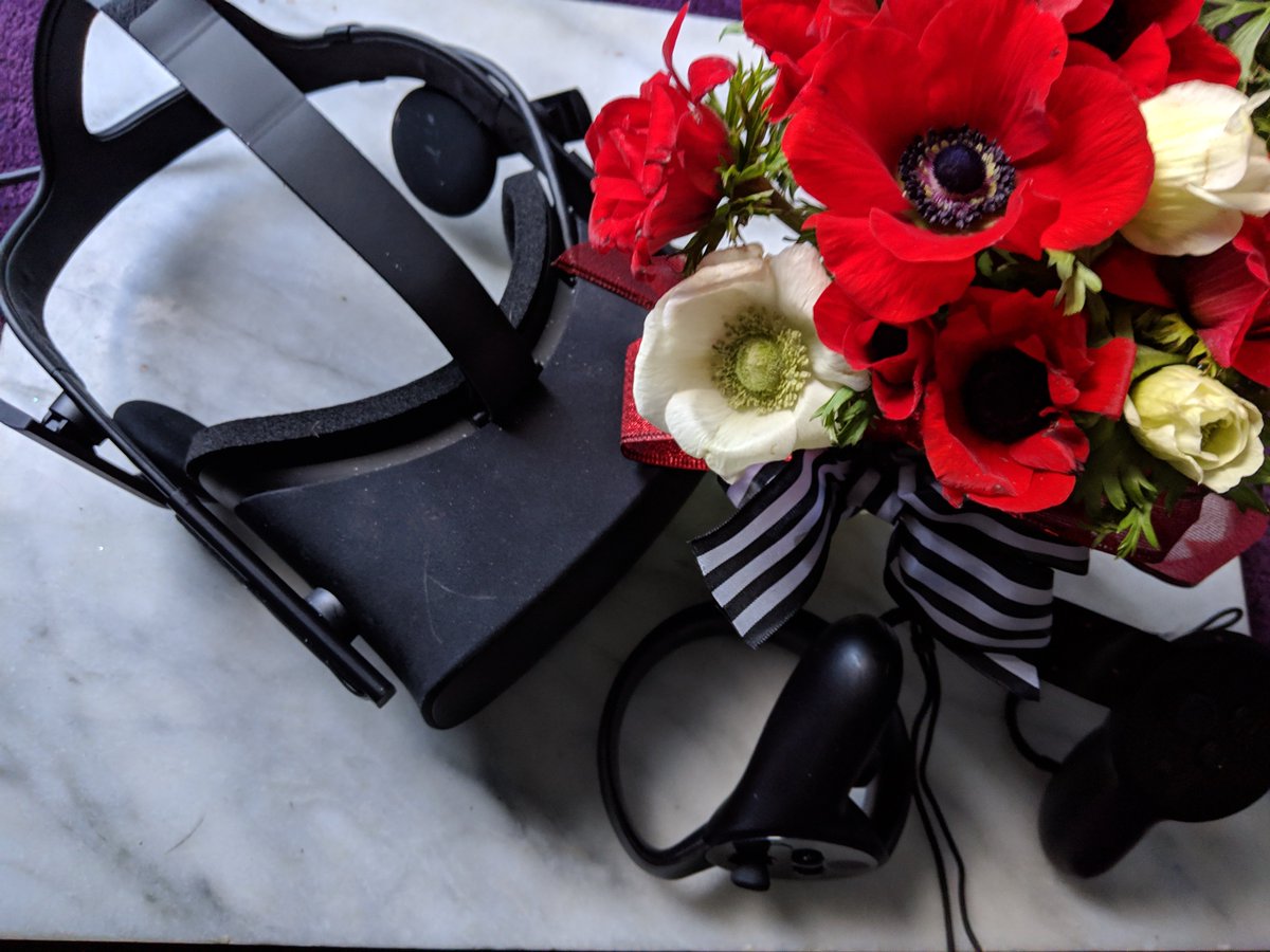 xrmarin's tweet photo. Fabulous Fun for Valentine's Day! Share a new adventure creating art in Virtual Reality @xrmarin VR Art Class  on Feb 14. No experience necessary! Register: https://t.co/DWdAguPNoa  #VR #art #vrart ##ValentinesDay2019 #ValentinesDay #vday2019 https://t.co/kY5xbRQtgq