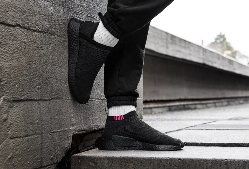 nmd cs2 triple black shock pink