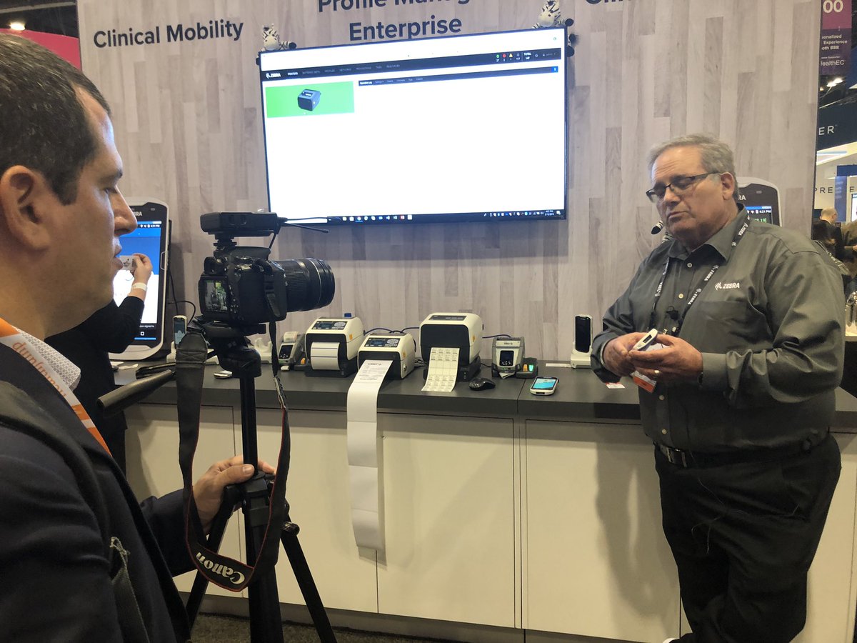 LaReinaxDani's tweet image. Successful day 1 at #HIMSS19 - thanks for coming by @DiagnosticoJournal #zebratechnologies #healthcaretech