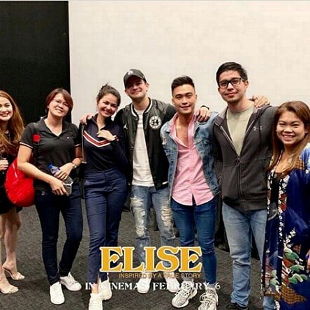 ValezaLourdes2's tweet photo. Wow ang tunay na Bert sa buhay ni Elise nagpa BS para sa kanyang LOVE.
@janinegutierrez 
@RAYVERCRUZ20 
#EliseBlockScreening https://t.co/am1BgdJrmF