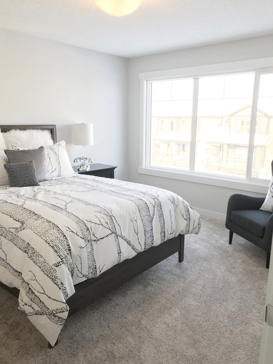 CoventryHomes's tweet photo. Move in quick to the Castillo in #CyBecker! 1631 sq.ft., 3 beds, 2.5 baths, upper floor laundry - you're sure to love it! For more info call Christian at 780-758-4574 #yeg #moveinquick https://t.co/6Lx9wco9PD