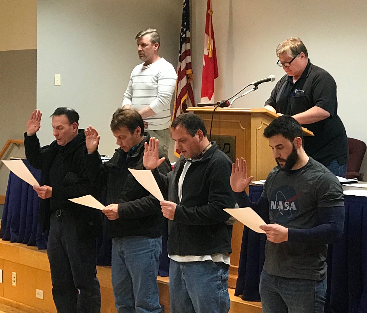 UA12Organizer's tweet image. LU12 President Robert McCarthy and Recording Secretary Matt McGonagle sweating in new Organized members. Congrats and welcome Brothers!#LU12