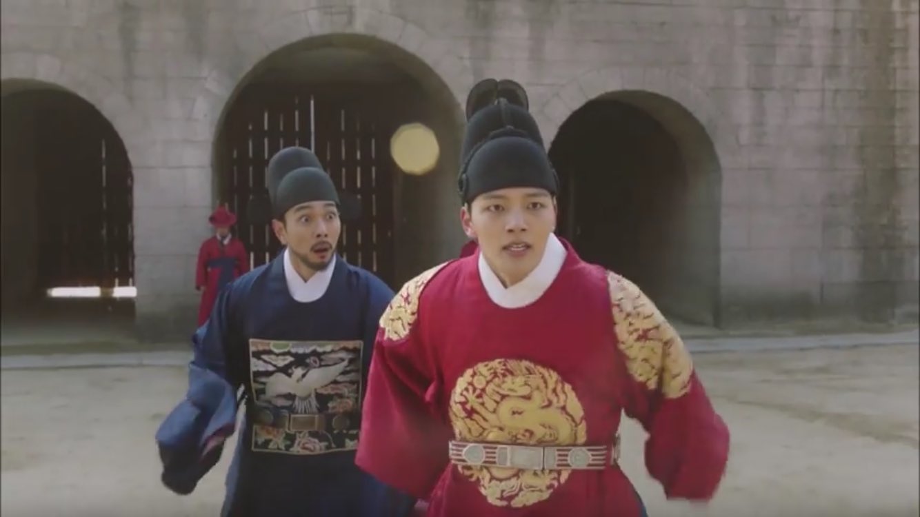 DzPf0TQUYAUsEYR.jpg:large