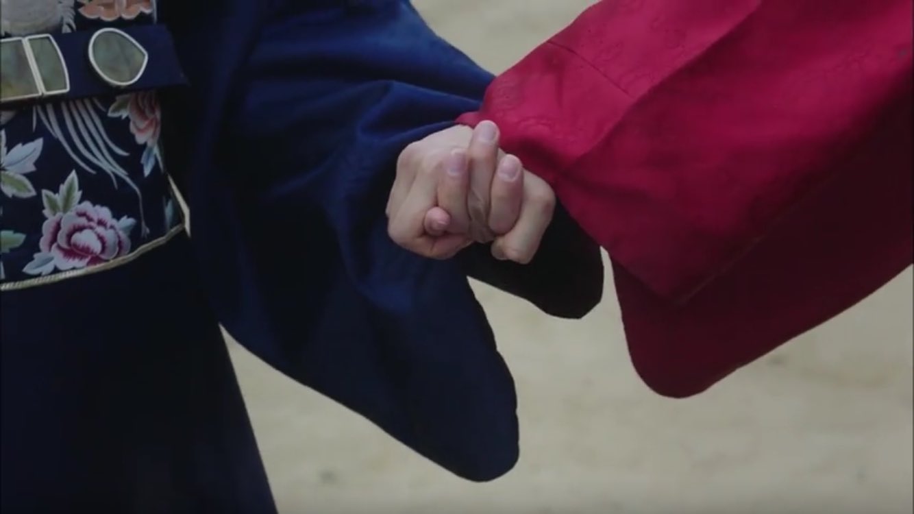 DzPf0TZU0AI5T7p.jpg:large