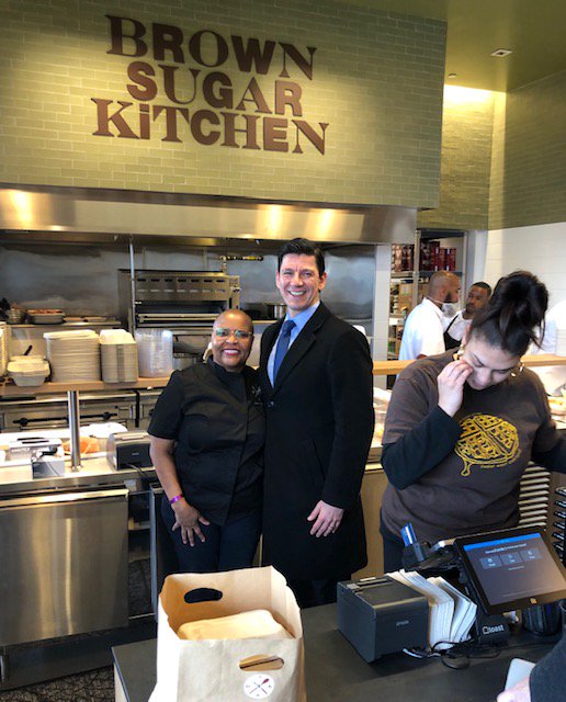 sfoewd's tweet photo. Chef Tanya Holland opened her first restaurant outside of Oakland. Brown Sugar Kitchen opened today in the Ferry Building! If you’re in the area, stop by and check out the menu. #shopsmall #brownsugarkitchen #SD49 @Brownsugarkitchen https://t.co/4EqJHoZ5wl