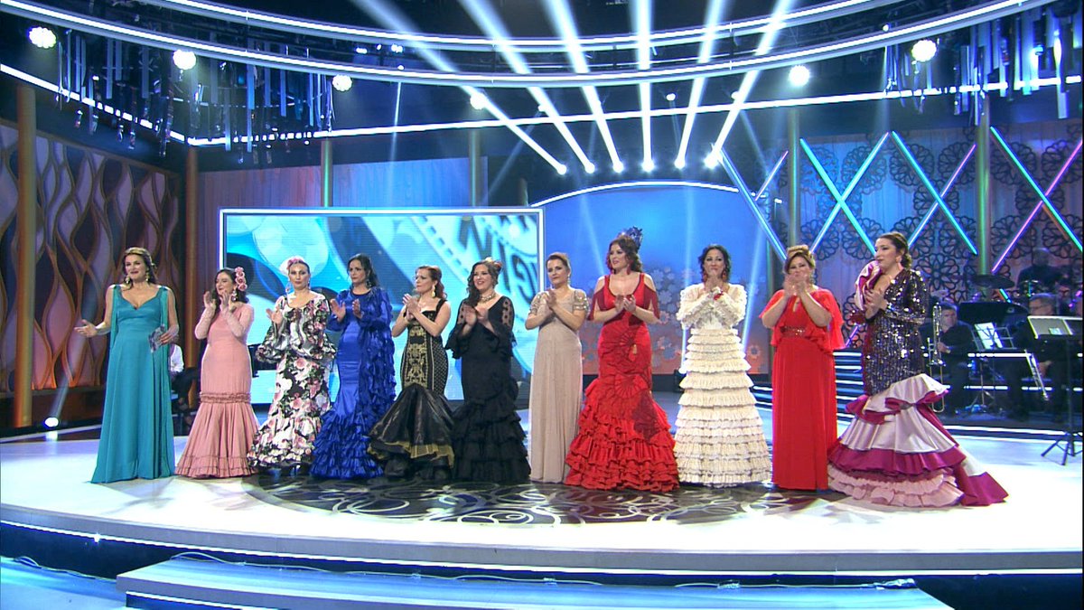 Momento decisivo. Llegan las puntuaciones. A continuación, conoceremos quiénes son las tres concursantes que pasan a la siguiente fase. ¿Quiénes serán? ¡Atentos! #OriginalyCoplaFinal