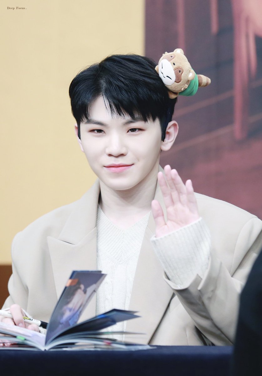 DEEP_FOCUS_9's tweet photo. 190208 4Pic re-up
#seventeen #woozi #우지 https://t.co/O6UYMDXp4z