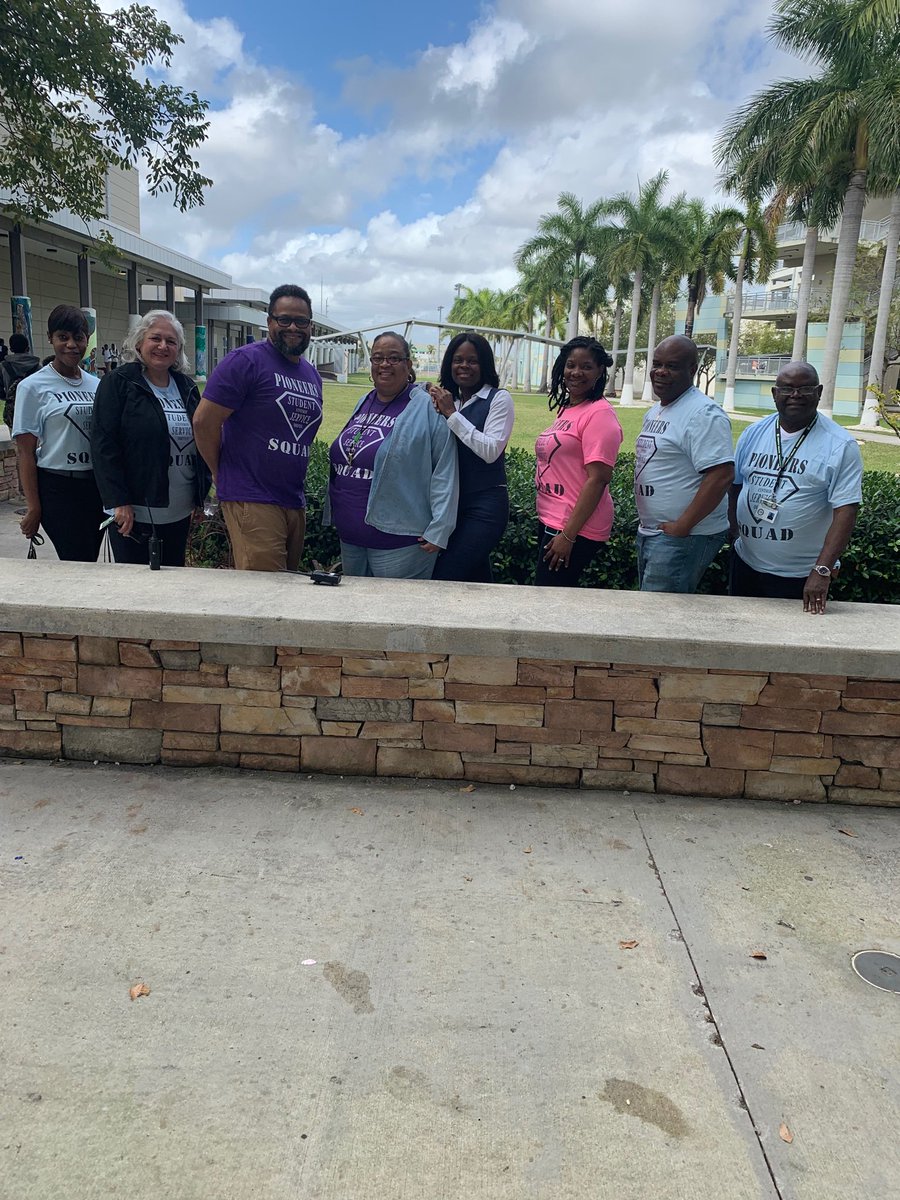 NMSPIONEERS's tweet image. North Miami Pioneers celebrate student services every day
#studentcentered
#servicedriven
#pioneersquad