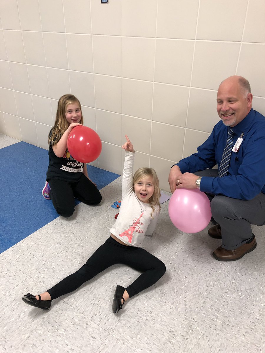 Ms_M_Pena_Reyna's tweet photo. Schwer Family @McMullanElem #MustangSTEM https://t.co/JJMR5N9BGM