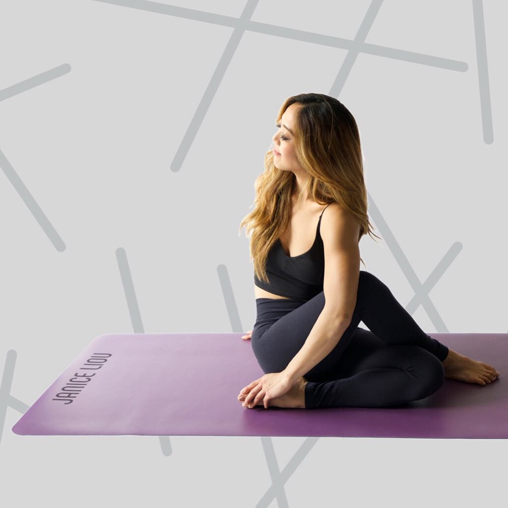 YogaHustle's tweet photo. For a limited time only! #Personalize your #YogaHustle #YogaMat....so you can truly own your practice...&amp; also make sure the teacher never forgets your name! 😉 
@janiceliou1 practicing on her Janice Liou x Yoga Hustle Mat
#yoga #yogalifestyle #yogi #asana #yogajourney #custom https://t.co/t73jToP0cF