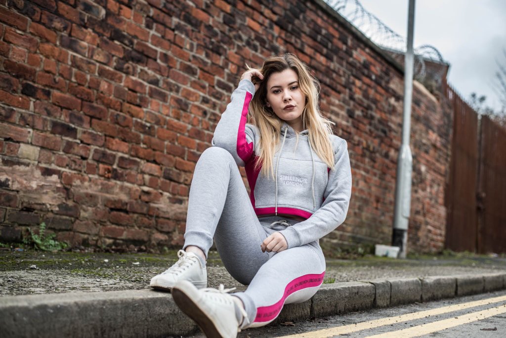 StreetNoir's tweet photo. Women contrast taped tracksuit
Dropping this week
*
*
#fashionrevolution #streetnoir #sncorp #snarmy #ethicalfashion #streetwear #streetfashion #instafashion #casual #urbanwear #sweatshirt #streetstyle #womensfashion #NOIRGANG #tracksuit #womenstracksuit https://t.co/2m9jNotWri