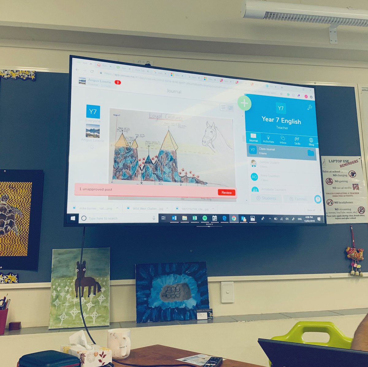 Its_Mrs_PB's tweet photo. Sharing amazing sources/sites/tech that we use in our classroom; padlet, quizlet, onenote, seesaw, canva. So good to see what our peers get up to! What tech do you use in your classroom? #teammeeting #humanities #taspln https://t.co/TgWLCADXDL
