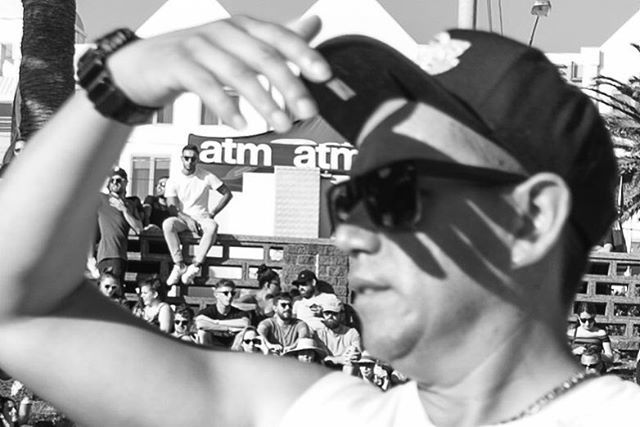 EternalBlink_'s tweet image. #frame #unusualframes
#melbournephotographer #melbourne #monochrome #monochromatic #lightsandshadows #friendsinperson #friendsinstreets #stkildafestival #photographysouls #photographylife #nikonaustralia #nikon #nikonphotography #streetphotography #etern… bit.ly/2BuueVq