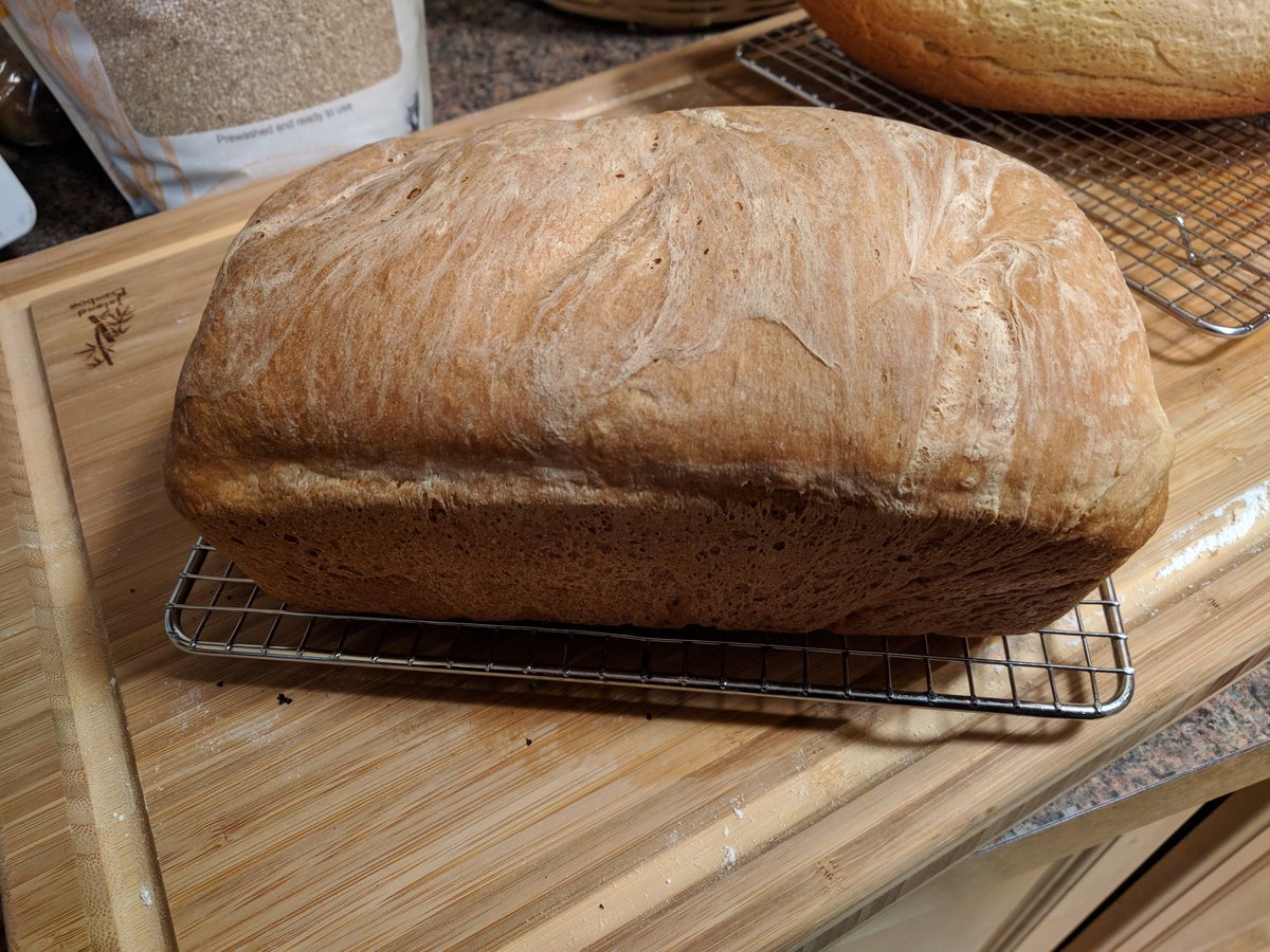 Kiitsuchan's tweet image. Finally tried out the @Lekue bread maker @faraque got me for Christmas! I think I put too much dough in it, so I unclipped it partway through baking. Baked the rest of the dough in a regular pan. I'll keep trying other recipes. It's tasty! #imadeathing
#SeattleSnowpocalypse