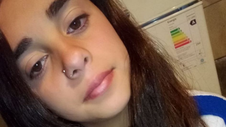LosAndesDiario's tweet photo. Buscan a una adolescente de Las Heras que no ha regresado a su casa desde el viernes. 

RT para colaborar con la búsqueda  https://t.co/uUB0GNdyIA https://t.co/jGISpAlLvn