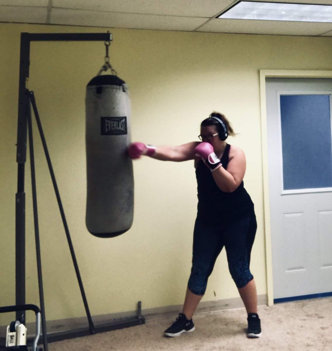 danimay10's tweet photo. I love this pic too much #boxing #pinkgloves #noshame #learning #hitsomething #fight #hitlikeagirl https://t.co/DnFME31tTs