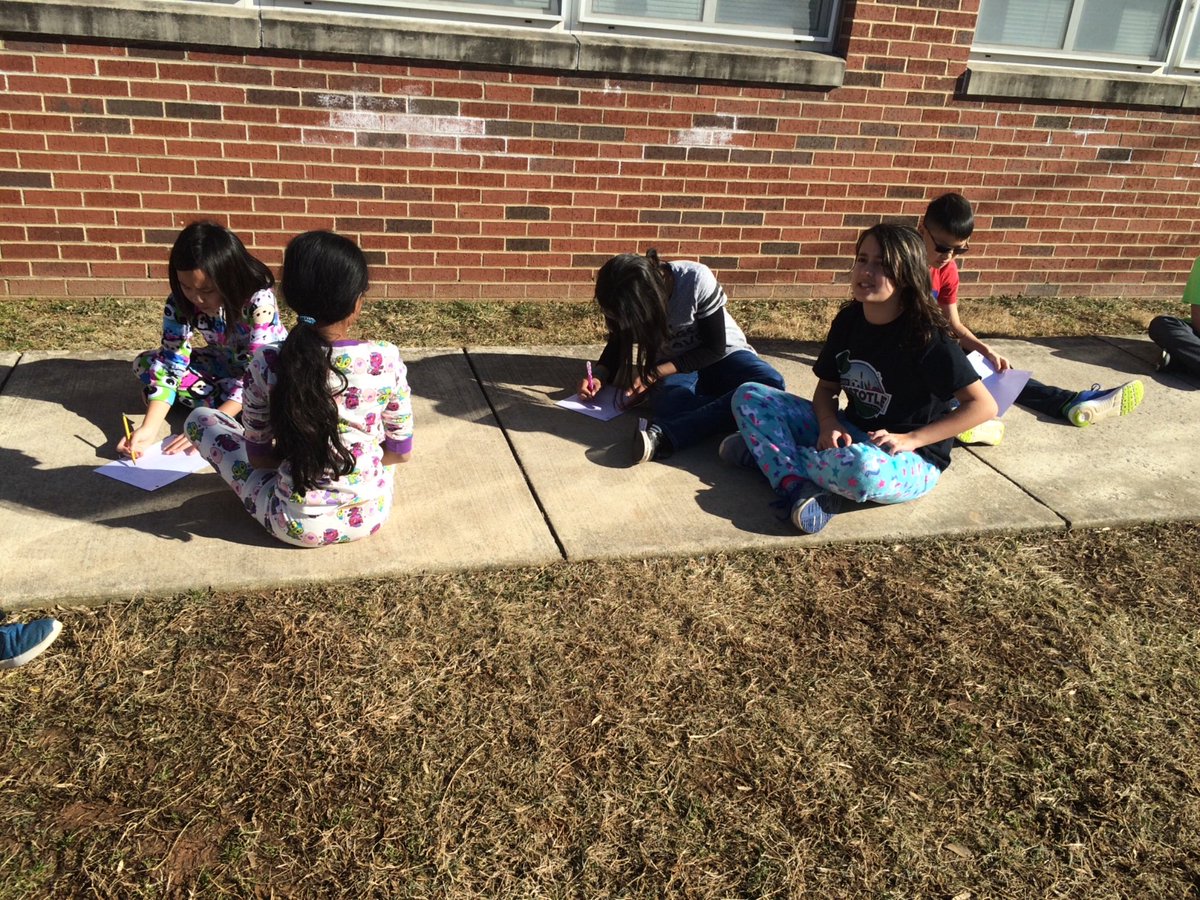 LemonRdOutdoors's tweet photo. The sun does exist...only a few days ago 5th graders sat outside as they brainstormed questions to ask firefighters. They came up with some deep thoughts!! https://t.co/vmSjhBgWbu