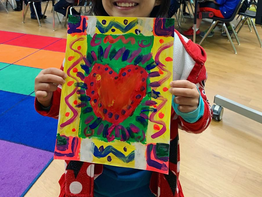 GantivaTanya's tweet photo. 4th grade artists are finishing up their Peter Max inspired hearts 💕  #petermax #cfisdspirit #cfisdfinearts #cfisdarts @CFISDArts @CFISD_FineArts #woodardwolves #wolfpackart https://t.co/xPYszMpTQ5