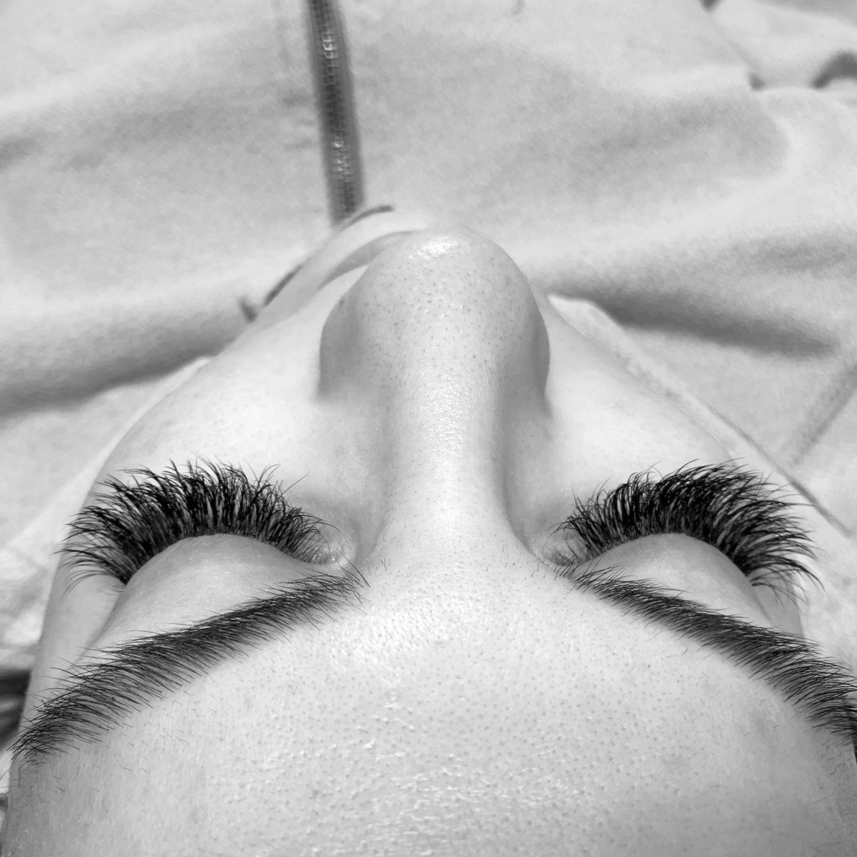 call or text to book an appointment 702-883-9387
#volumelashes #volume #lashextensions #helloxmary #eyelashes #esthetician #lv #offthestrip #veganlashes #veganskincare