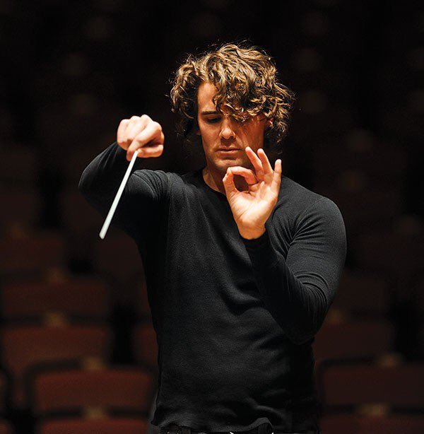 Nicole Bartelme (@nicolebartelme) on Twitter photo Tchaikovsky v Drake: Steve Hackman's 60-piece @StereoHideout Orchestra mixes Tchaikovsky's Fifth Symphony with Drake's music <a href="/KingsTheatre/">Kings Theatre</a> February 22: bit.ly/2CtgKcl
m.youtube.com/watch?v=gYAIh9…
Guest vocalists <a href="/indiacarney/">India Carney</a> <a href="/heyitsmariojose/">Mario Jose</a> <a href="/maliafromvegas/">Malia Civetz</a> <a href="/BYChorus/">Brooklyn Youth Chorus</a> Tchaikovsky v Drake: Steve Hackman's 60-piece @StereoHideout Orchestra mixes Tchaikovsky's Fifth Symphony with Drake's music <a href="/KingsTheatre/">Kings Theatre</a> February 22: bit.ly/2CtgKcl
m.youtube.com/watch?v=gYAIh9…
Guest vocalists <a href="/indiacarney/">India Carney</a> <a href="/heyitsmariojose/">Mario Jose</a> <a href="/maliafromvegas/">Malia Civetz</a> <a href="/BYChorus/">Brooklyn Youth Chorus</a>