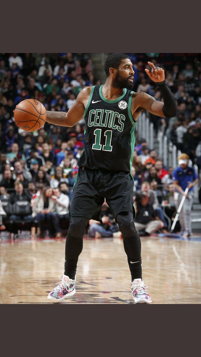 40 days left kyrie <a href="/KyrieIrving/">Kyrie🤞🏾</a> #birthdaybash #legend
<a href="/KyrieIrvingBR/">Uncle Drew Brasil 🇧🇷</a>