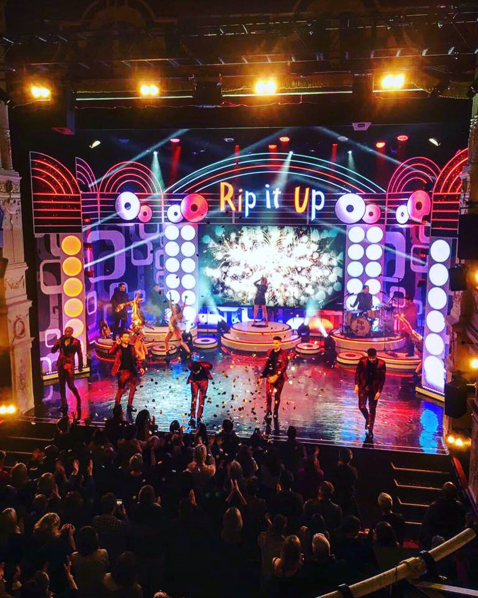 If you’re after some high-impact, energised, exciting and impressive entertainment, @RipItUpTheShow at The Garrick is definitely worth a watch! We 💜 the 60’s! Congrats to the cast on a thoroughly enjoyable show! 👏🏻 👏🏻👏🏻👏🏻👏🏻👏🏻👏🏻👏🏻 #pressnight #welovethe60s