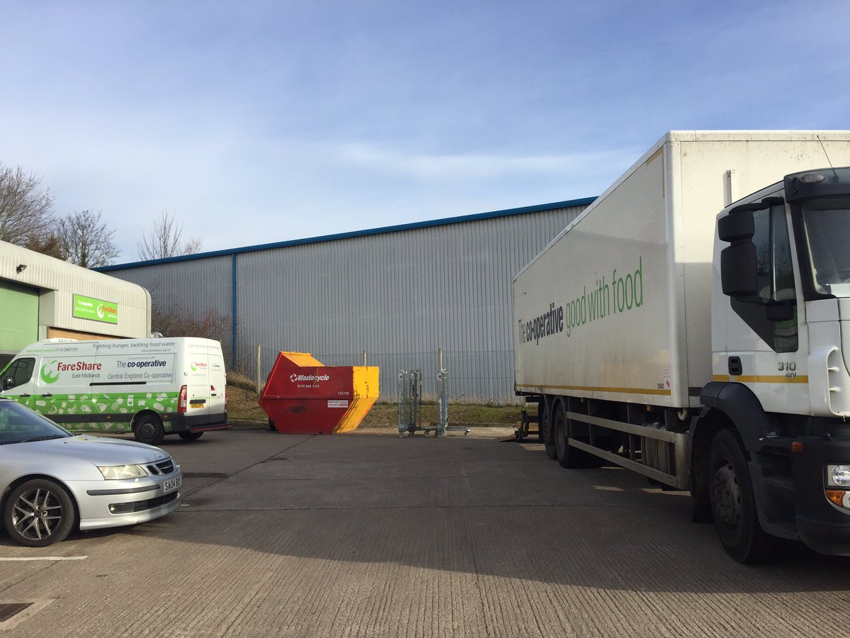 Arrived in time to see the first delivery of the day.  Amazing to see the surpluses unloaded and repacked to support vulnerable people across the region.  <a href="/mycoopfood/">Central Co-op Food</a> @FareShareEMids