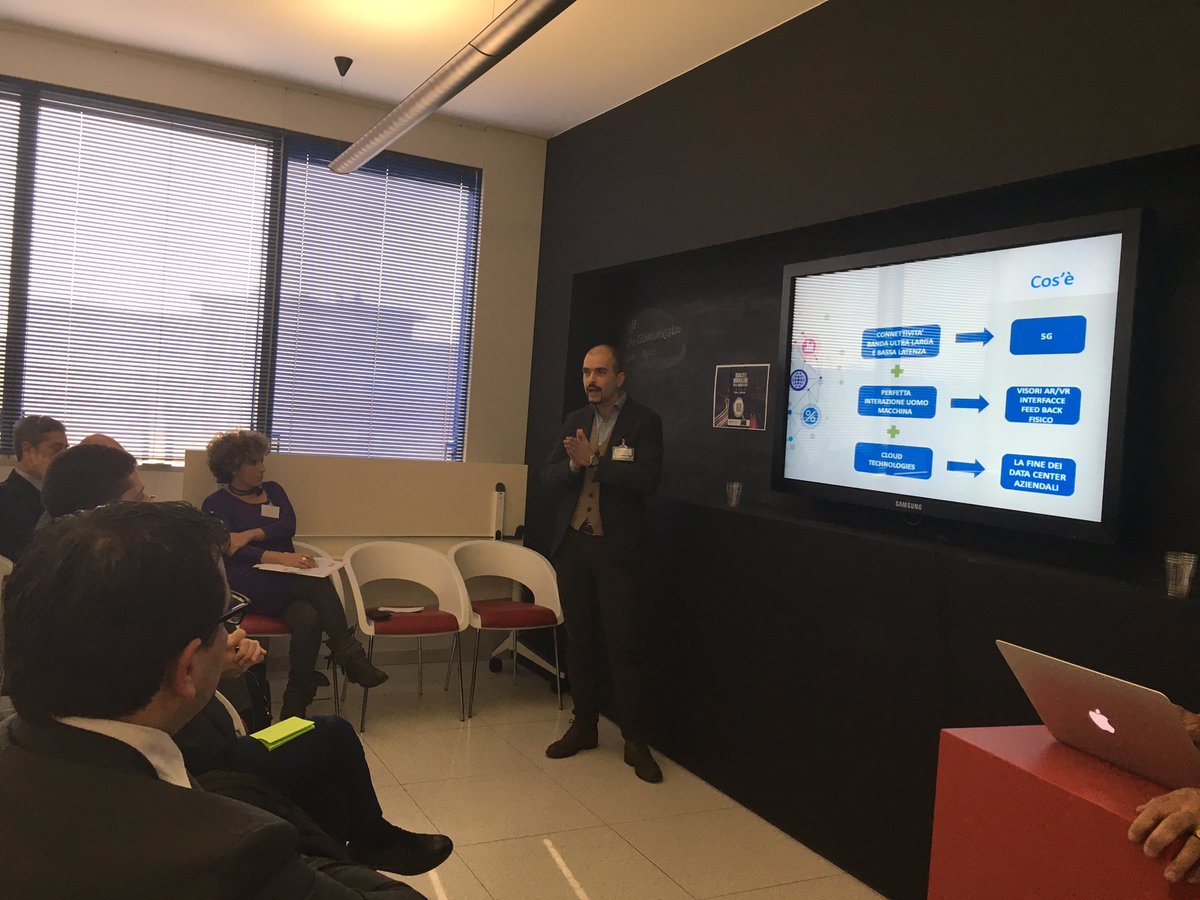 CelaniSilvia's tweet image. #sipartedapadova @emibrogi #digitalskills e #competenze digitali specialistiche: #conoscenze #abilita e #attitudini per la #manifattura 4.0