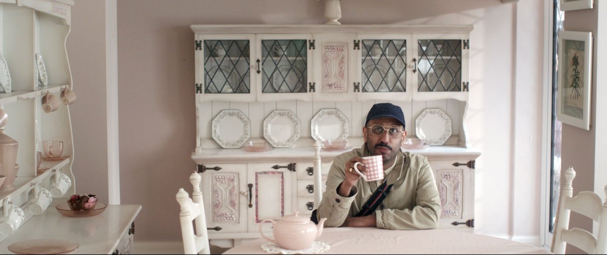 shortfilms's tweet photo. Stunningly shot &amp; excellently performed 'KEEPING UP WITH THE JONESES' by Michael Pearce ~ @BFI ~ https://t.co/htADCWJ68q
#shortfilm #bemovedinminutes #michaelpearce #shortfilms https://t.co/NFmr428uhy