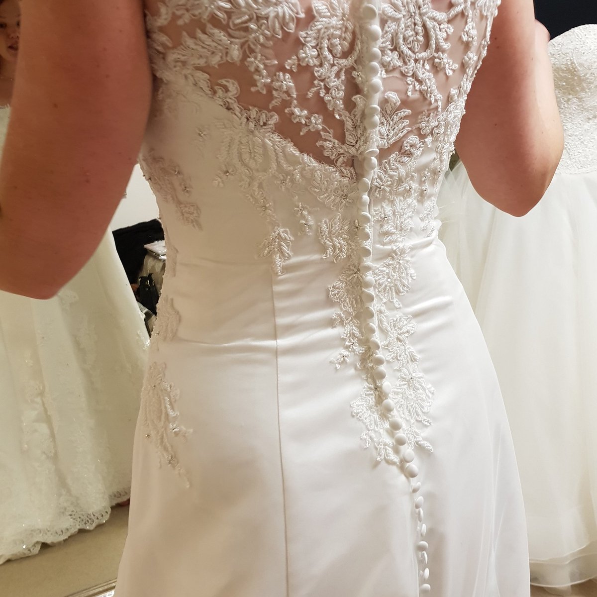 Beautiful bridal back curvaceousbridal.co.uk #lace #plussizebridal #curvybrides #chiffon #catherineparry #coveredbuttons