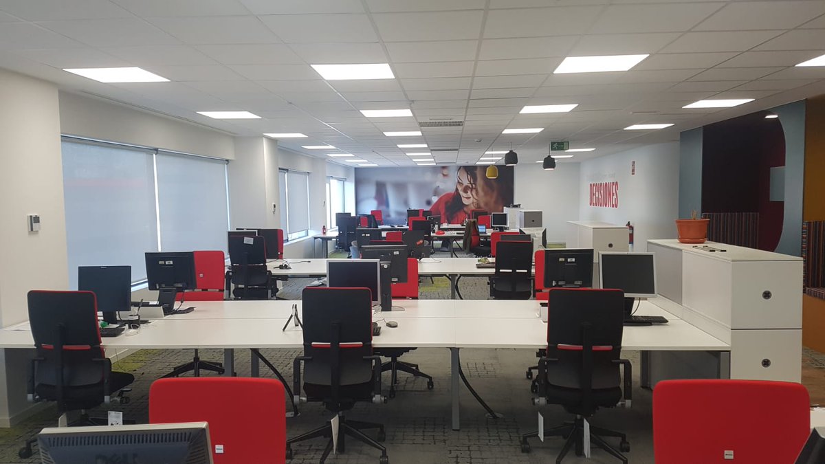 Jordy on Twitter: "A Coruña, las oficinas vacías por la plantilla está en HUELGA 24h en contra del ERE del Grupo @vodafone_es ✊ #EREvodafone2019 #EREvodafoneNO #EREvodafoneNULO #CCOOseMUEVE… https://t.co/TSVanqrmQz"